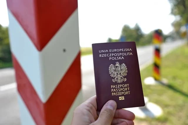 Ile kosztuje paszport tymczasowy? Sprawdź, by uniknąć wysokich opłat Ile kosztuje paszport tymczasowy? Sprawdź, by uniknąć wysokich opłat